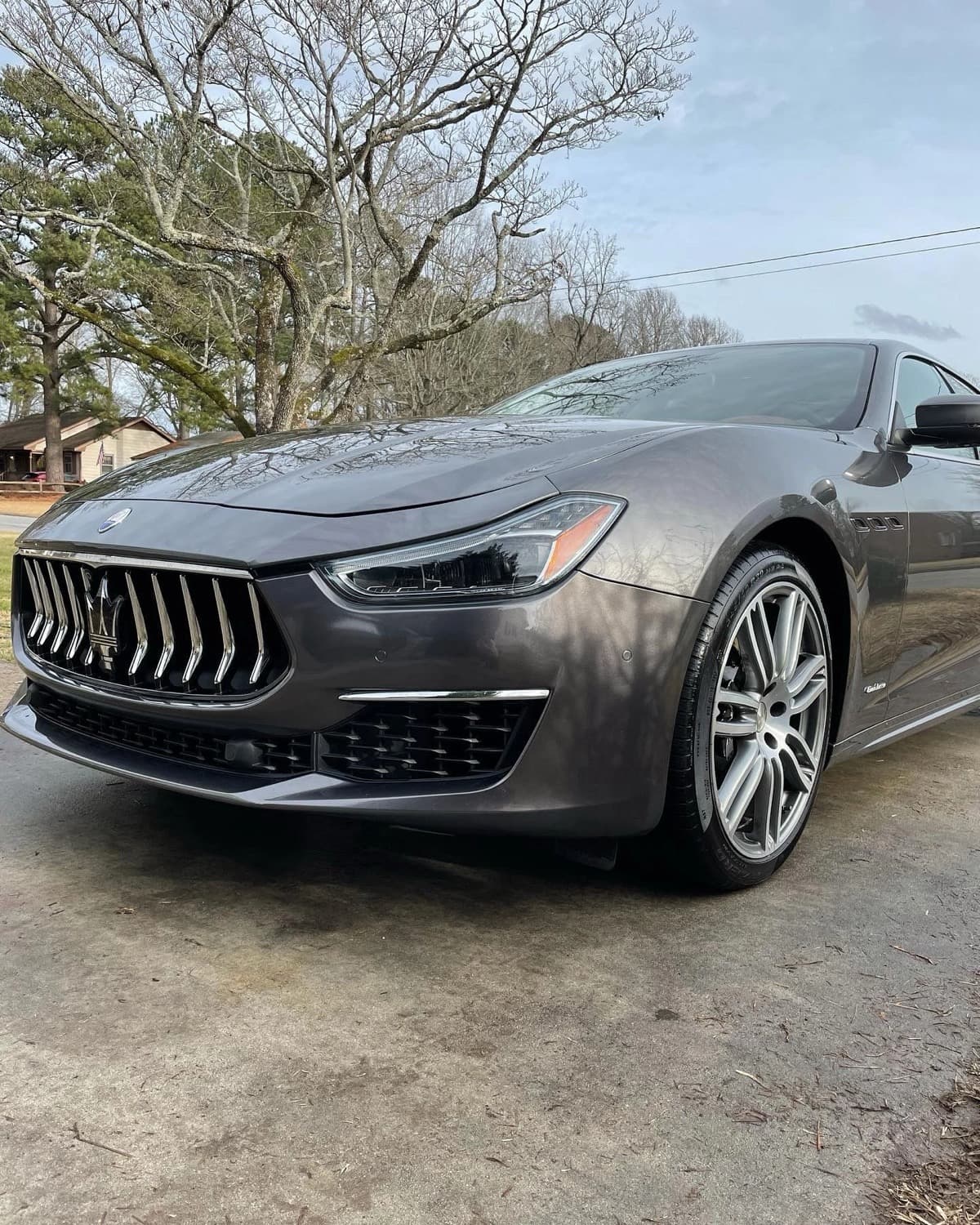 Maserati with flawless paint after full detail and ceramic coating